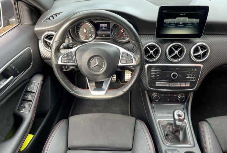 Mercedes CLASSE A 180 1.6 122cv Fascination Pack AMG / Sièges chauffants / Très propre ( A180 W177)