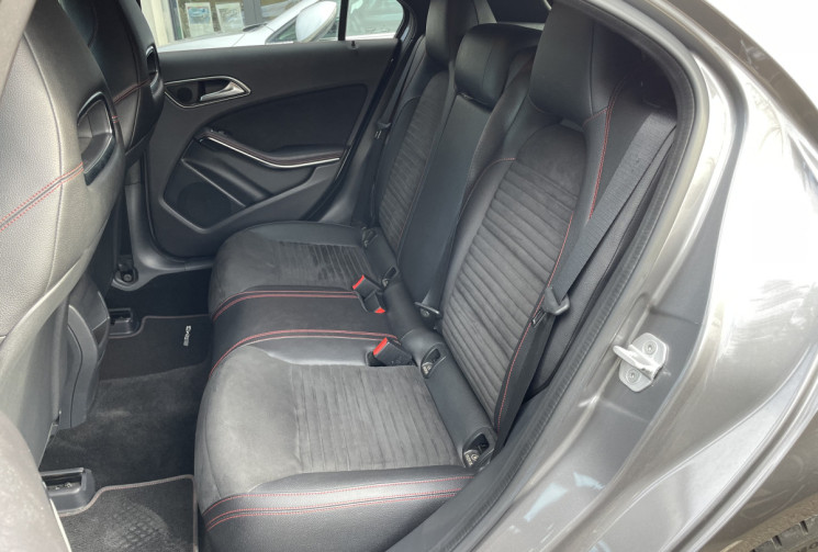 Mercedes CLASSE A 180 1.6 122cv Fascination Pack AMG / Sièges chauffants / Très propre ( A180 W177)