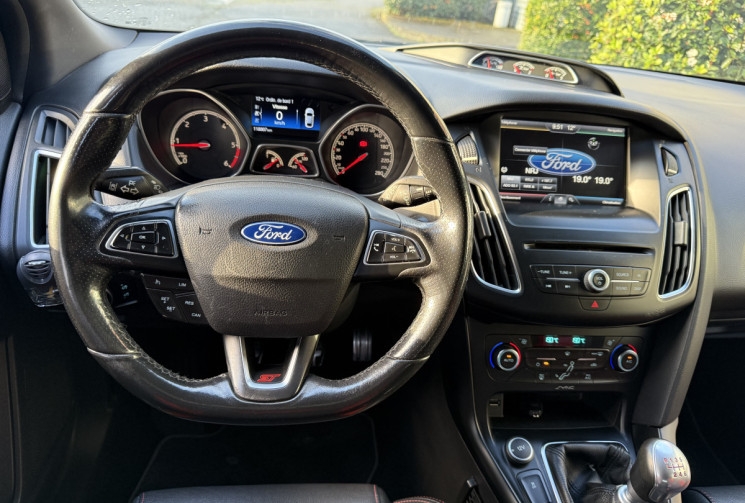 Ford Focus MK III Phase 2 ST 2.0 185 cv / FULL OPTION HORS TOIT OUVRANT