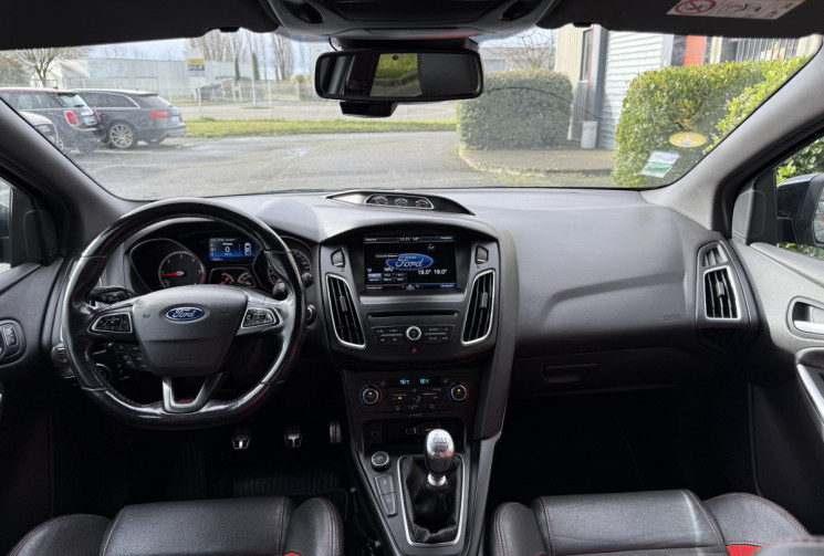 Ford Focus MK III Phase 2 ST 2.0 185 cv / FULL OPTION HORS TOIT OUVRANT