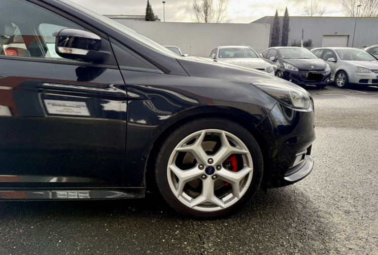 Ford Focus MK III Phase 2 ST 2.0 185 cv / FULL OPTION HORS TOIT OUVRANT