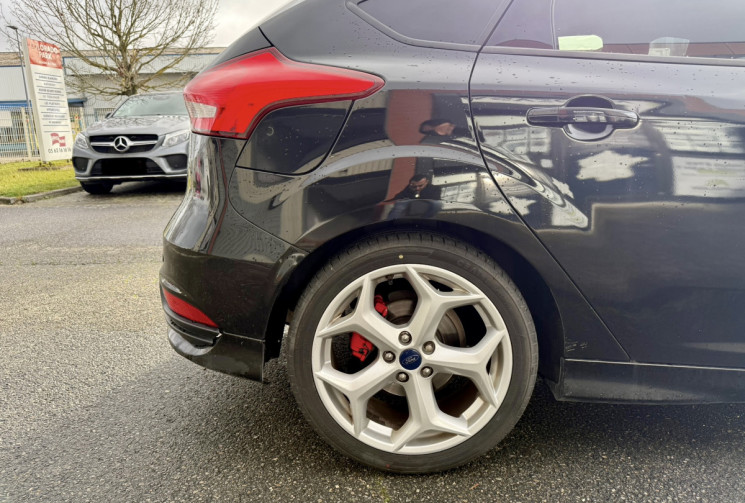 Ford Focus MK III Phase 2 ST 2.0 185 cv / FULL OPTION HORS TOIT OUVRANT