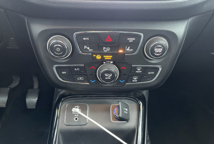 JEEP COMPASS LIMITED 1.6 MultiJet 120ch * Caméra * Carplay * Cuir * Sièges Elec Chauffants * BVM6