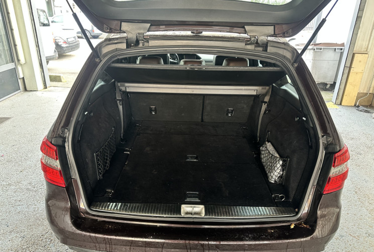 MERCEDES CLASSE E BREAK 350 3.0 CDI 265 BVA toit ouvrant 7 PLACES