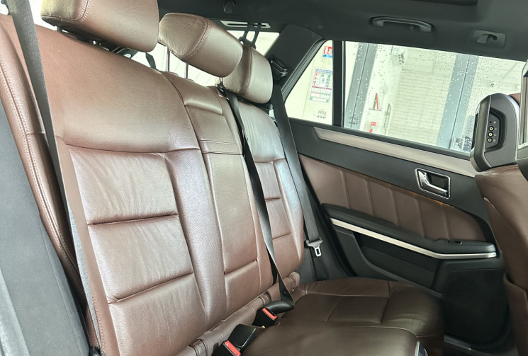 MERCEDES CLASSE E BREAK 350 3.0 CDI 265 BVA toit ouvrant 7 PLACES