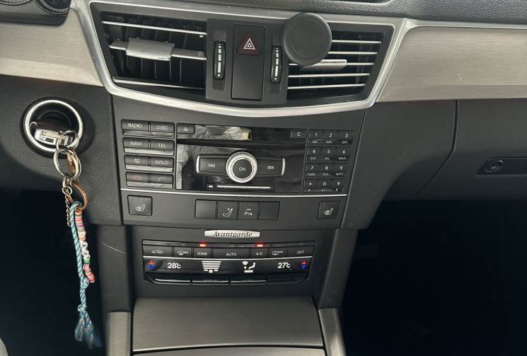 MERCEDES CLASSE E BREAK 350 3.0 CDI 265 BVA toit ouvrant 7 PLACES