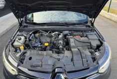 RENAULT MEGANE 4 IV Phase 2 RS Line 1.5 Blue dCi 115 ch EDC7 / Cockpit / Attelage / Camera