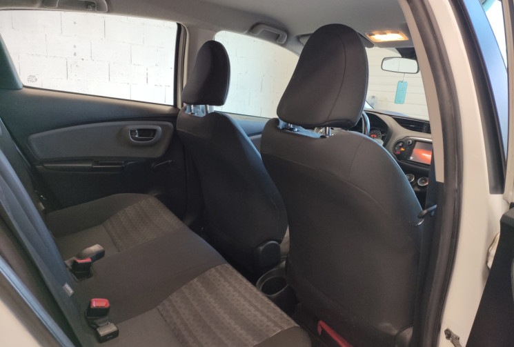 TOYOTA YARIS 3 PHASE 2 90 D-4D Business 5p