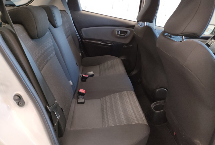 TOYOTA YARIS 3 PHASE 2 90 D-4D Business 5p