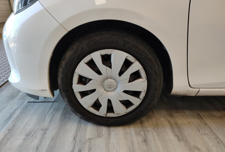 TOYOTA YARIS 3 PHASE 2 90 D-4D Business 5p