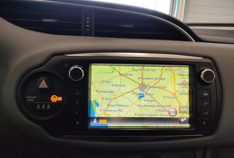 TOYOTA YARIS 3 PHASE 2 90 D-4D Business 5p