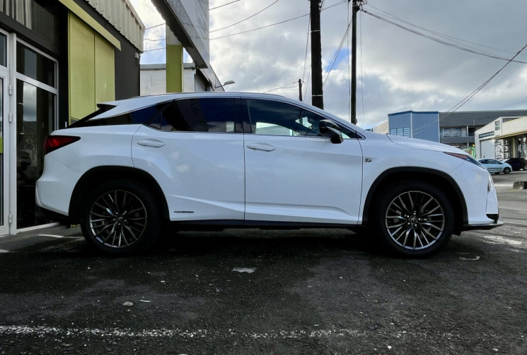 LEXUS RX IV 450h 3.5 VVTi V6 24V 313 Hybrid E-FOUR E-CVT 262 cv // Première main // Boîte auto