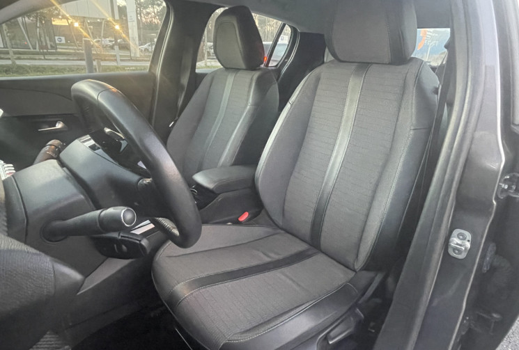 PEUGEOT 208 Allure 100 cv 1.2 Puretech * Entretien Complet Peugeot * Carplay * Virtual Cockpit 