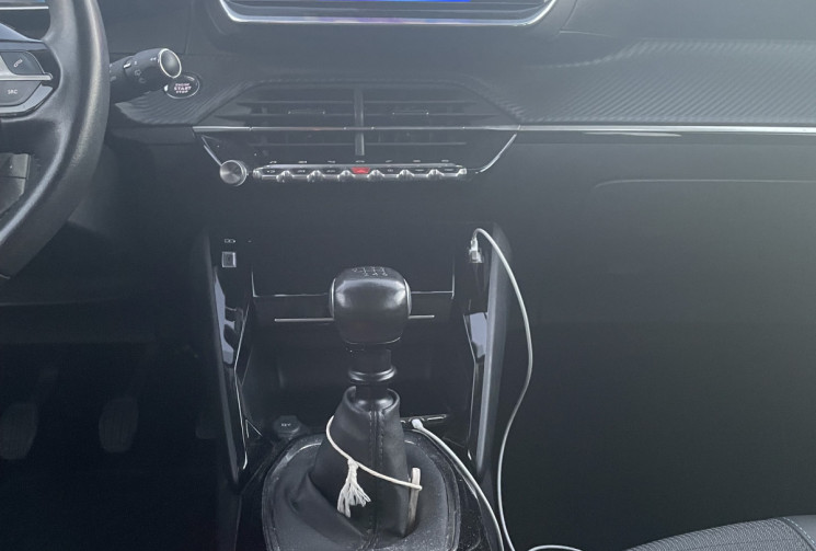 PEUGEOT 208 Allure 100 cv 1.2 Puretech * Entretien Complet Peugeot * Carplay * Virtual Cockpit 
