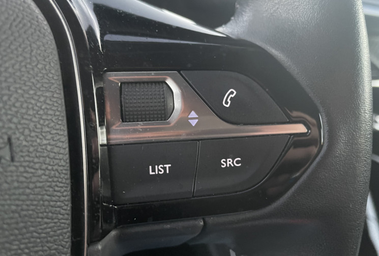 PEUGEOT 208 Allure 100 cv 1.2 Puretech * Entretien Complet Peugeot * Carplay * Virtual Cockpit 