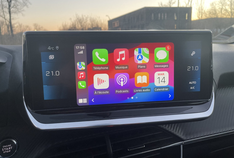 PEUGEOT 208 Allure 100 cv 1.2 Puretech * Entretien Complet Peugeot * Carplay * Virtual Cockpit 