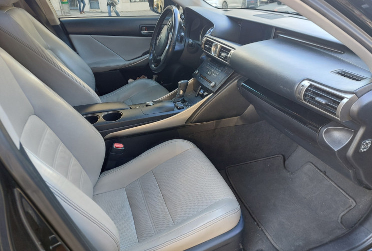 Lexus IS 300 H 2.5 223 CH EXECUTIVE HYBRID BVA
