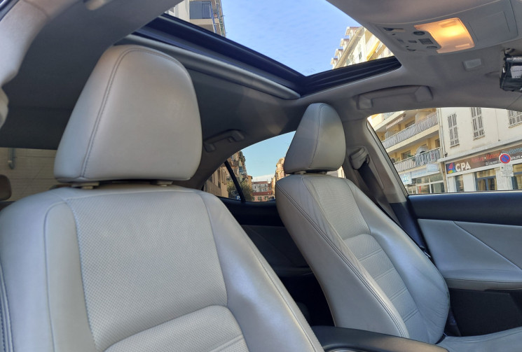 Lexus IS 300 H 2.5 223 CH EXECUTIVE HYBRID BVA