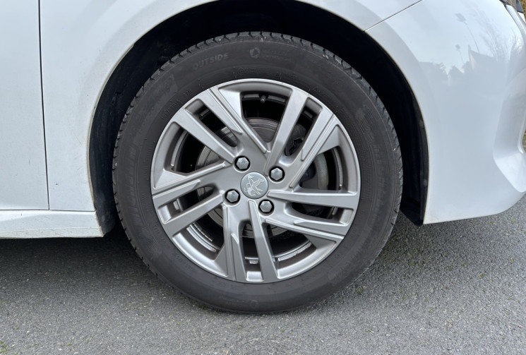 PEUGEOT 208 1.5 BlueHDi 100ch Style 1ère main