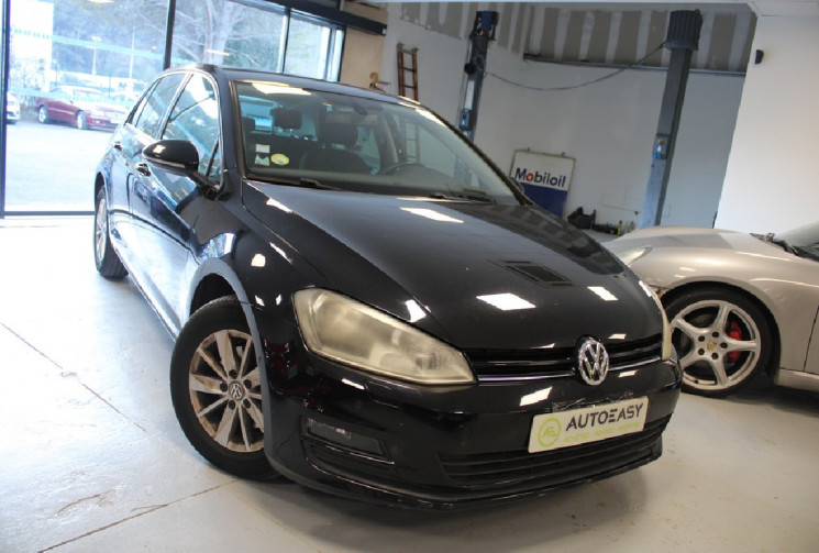 Volkswagen Golf 1.6 tdi 105 cv  suivi complet France depuis 2014