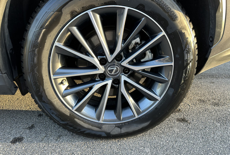 LEXUS NX ll 450h+ 309 4WD LUXE ECVT * ATTELAGE * ENTRETIEN FULL LEXUS * GARANTIE LEXUS RELAX OK