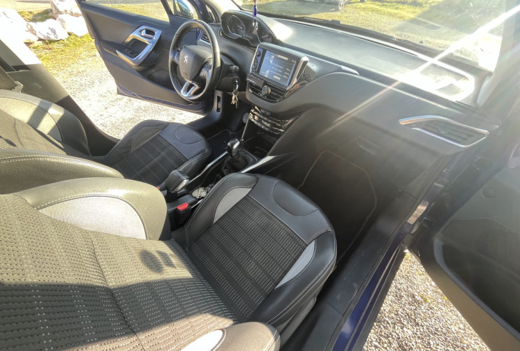 PEUGEOT 2008 1.6 e-HDI 92 ALLURE 
