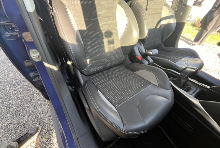 PEUGEOT 2008 1.6 e-HDI 92 ALLURE 