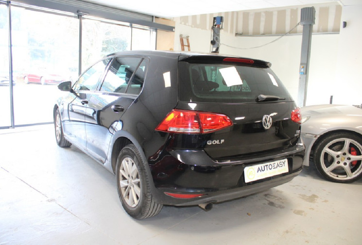 Volkswagen Golf 1.6 tdi 105 cv  suivi complet France depuis 2014