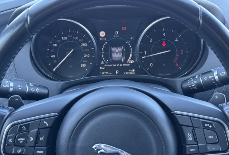 Jaguar XE 2.0D 180ch Prestige BVA8