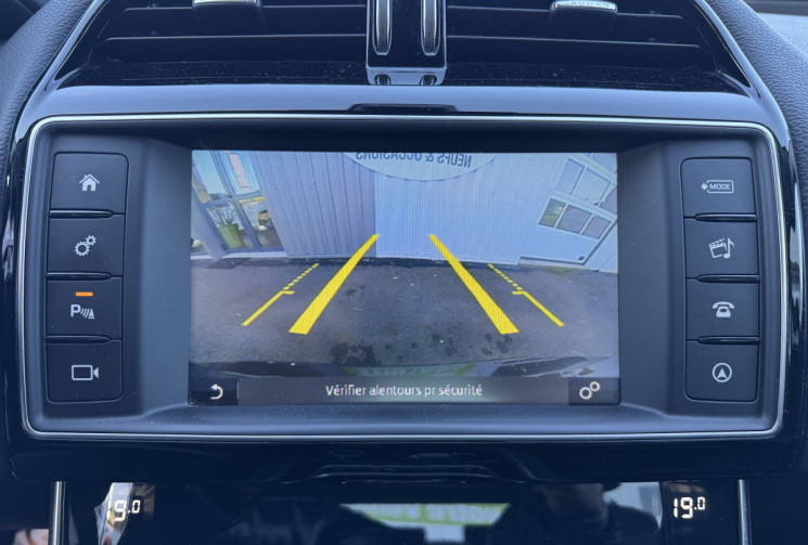 Jaguar XE 2.0D 180ch Prestige BVA8