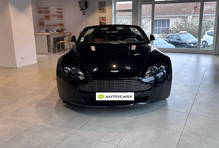 Aston Martin VANTAGE ROADSTER /  V8 / 4.3 / 385 CH 