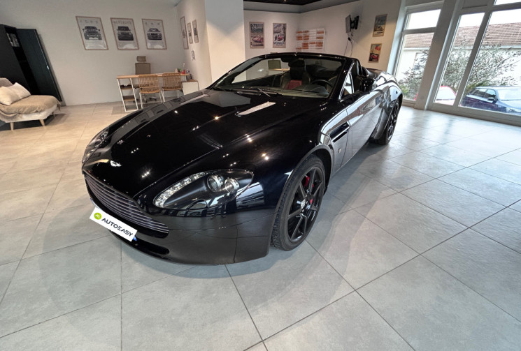Aston Martin VANTAGE ROADSTER /  V8 / 4.3 / 385 CH 