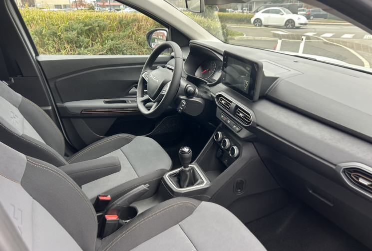 Dacia JOGGER ECO 100 EXTREME 7 places (dispo immédiat)