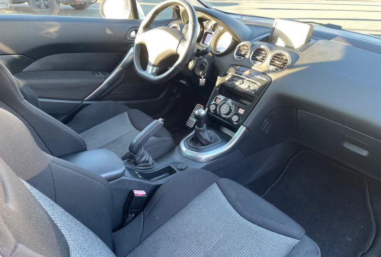 Peugeot 308 CC 1.6 VTI 120 CV PACK SPORT - CHAINE DE DISTRIBUTION - BON ETAT  - GARANTIE 12 MOIS