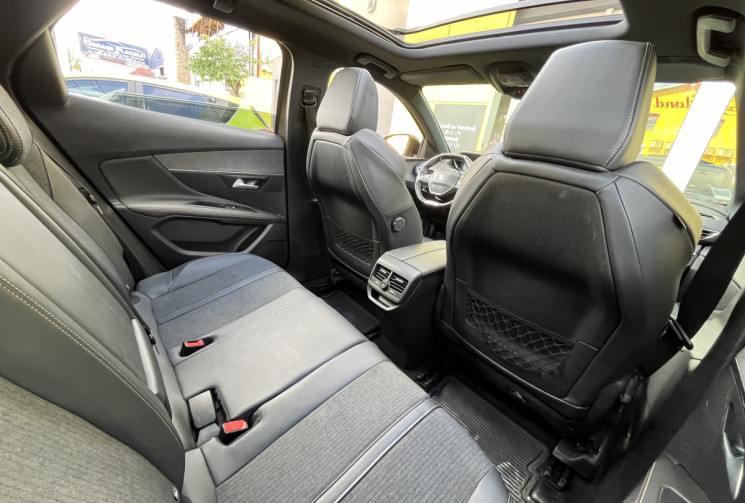 PEUGEOT 3008 1.5 BlueHDi 130ch S&S GT Line EAT8 // Boite automatique // Première main 