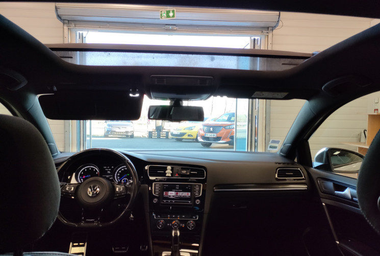 Volkswagen Golf 2.0 TSI 300ch BlueMotion Technology R 4Motion DSG6 3p