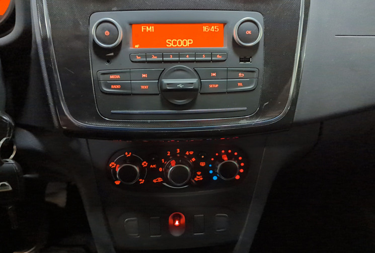DACIA Sandero 1.0 City + CLIMATISATION PREMIERE MAIN