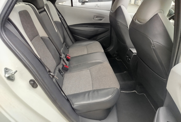 TOYOTA COROLLA TOURING SPT Collection