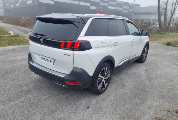 Peugeot 5008 1.6 THP 16V EAT6 S&S 165 cv GT LINE * full options * cuir * * toit panoramique * TBE !