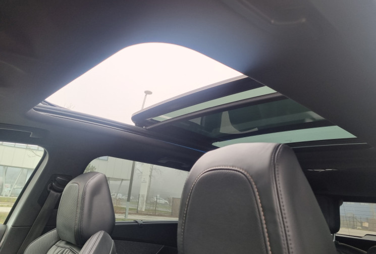 Peugeot 5008 1.6 THP 16V EAT6 S&S 165 cv GT LINE * full options * cuir * * toit panoramique * TBE !