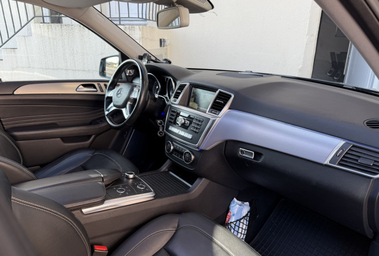 Mercedes ML 350 3.0L CDI V6 4MATIC 7G-TRONIC+ BlueTEC 258 CH