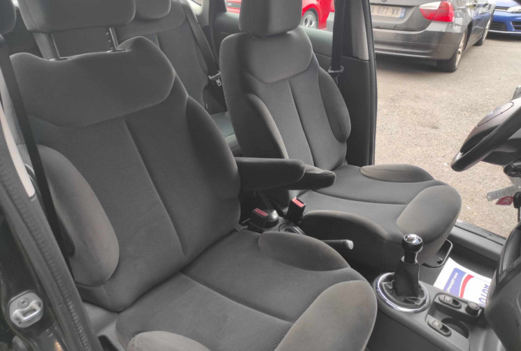 CITROEN C3 1.4 HDI 70 CH EXCLUSIVE DISTRIB NEUVE CT OK 