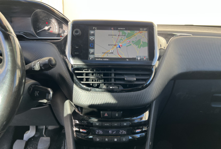 PEUGEOT 208 ll 1.6 Blue HDi 100 CV