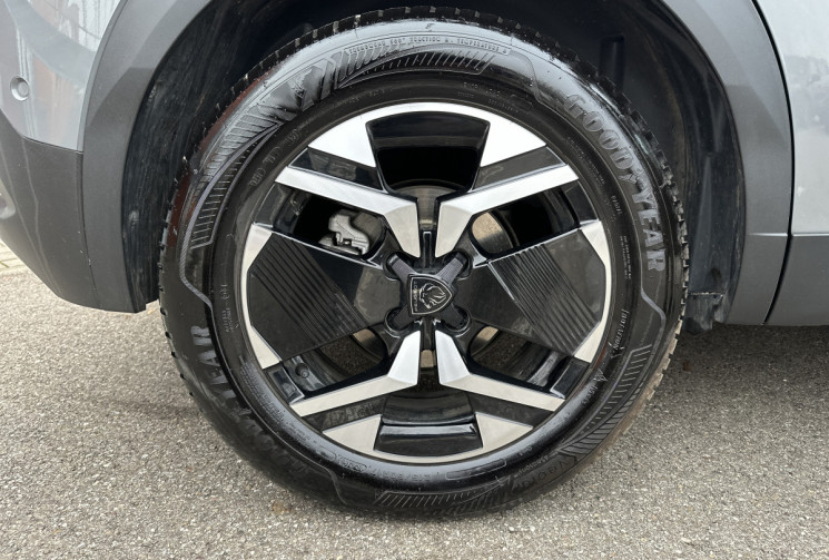 Peugeot 2008 E-2008 GT Grip control