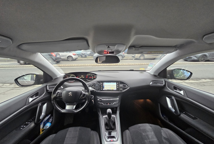 Peugeot 308 ALLURE  1.6 HDi FAP 92 cv DISTRIBUTION NEUVE 