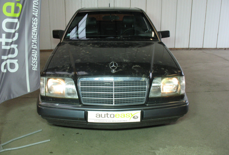 Mercedes Classe E Coupé C124 2.2 E 150CH