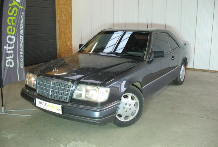 Mercedes Classe E Coupé C124 2.2 E 150CH
