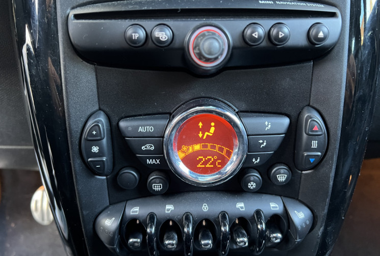 MINI COUNTRYMAN Cooper SD 2.0 D ALL4 143 CH