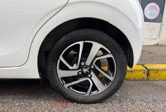 PEUGEOT 108 allure 1.0 E-VTI 72 cv origine France 2em main / CLIM / TEL / 
