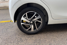 PEUGEOT 108 allure 1.0 E-VTI 72 cv origine France 2em main / CLIM / TEL / 